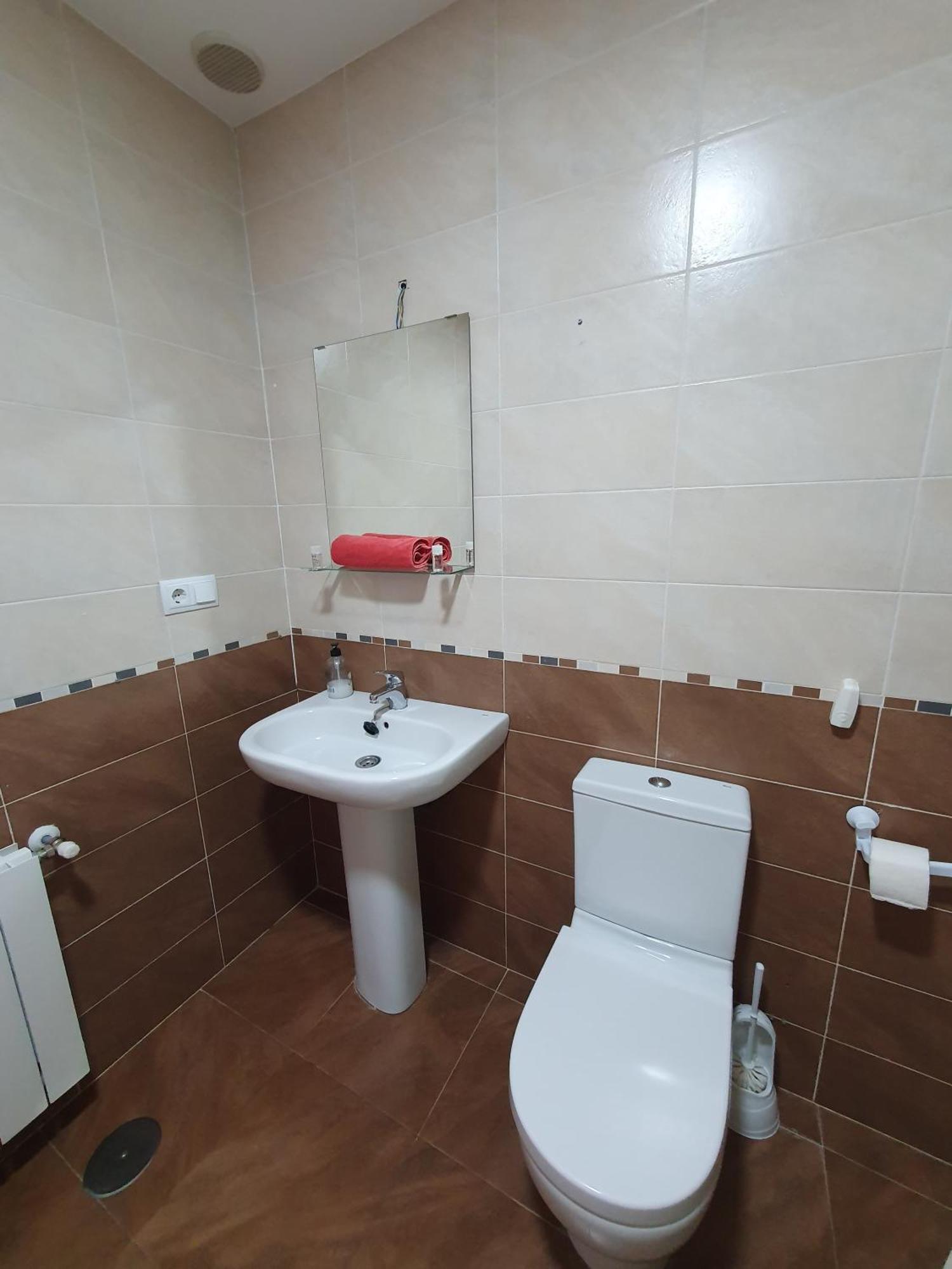 Apartamento Piso Centrico Con Garaje En Hellín Exterior foto