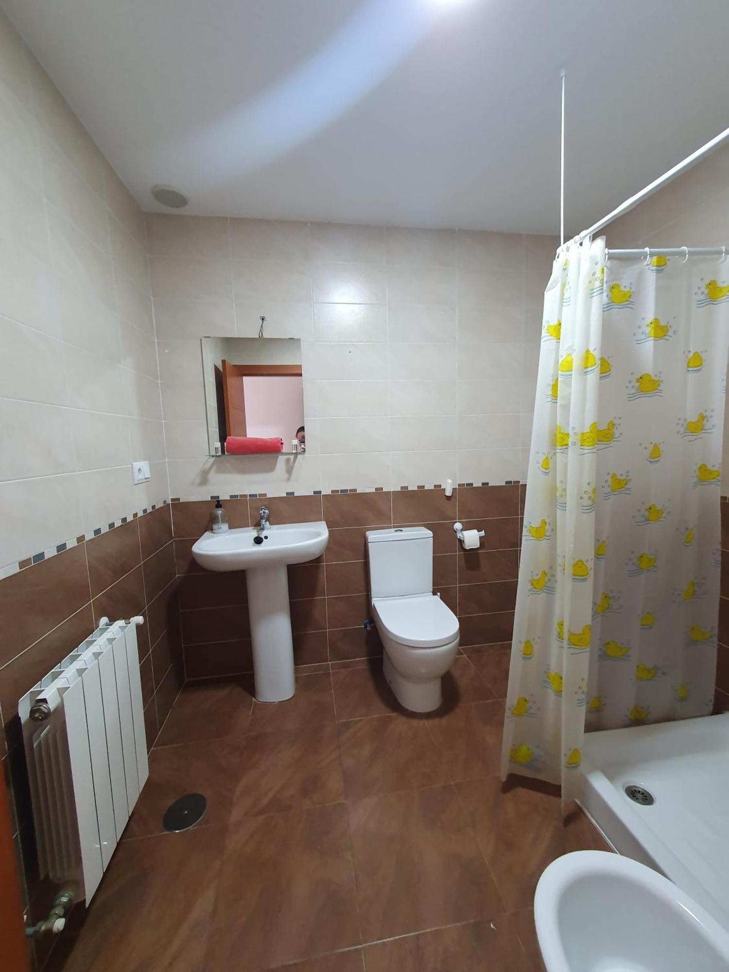 Apartamento Piso Centrico Con Garaje En Hellín Exterior foto