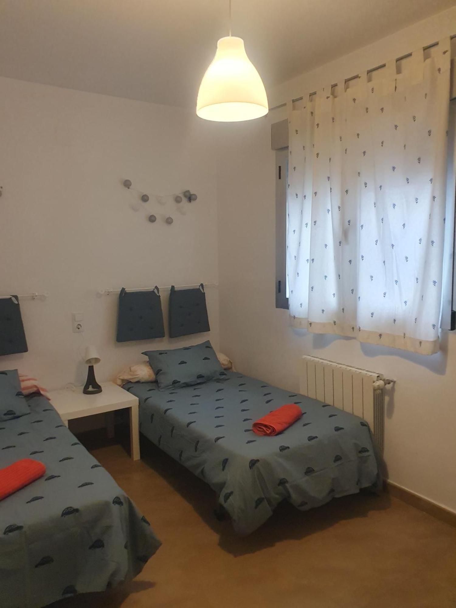 Apartamento Piso Centrico Con Garaje En Hellín Exterior foto