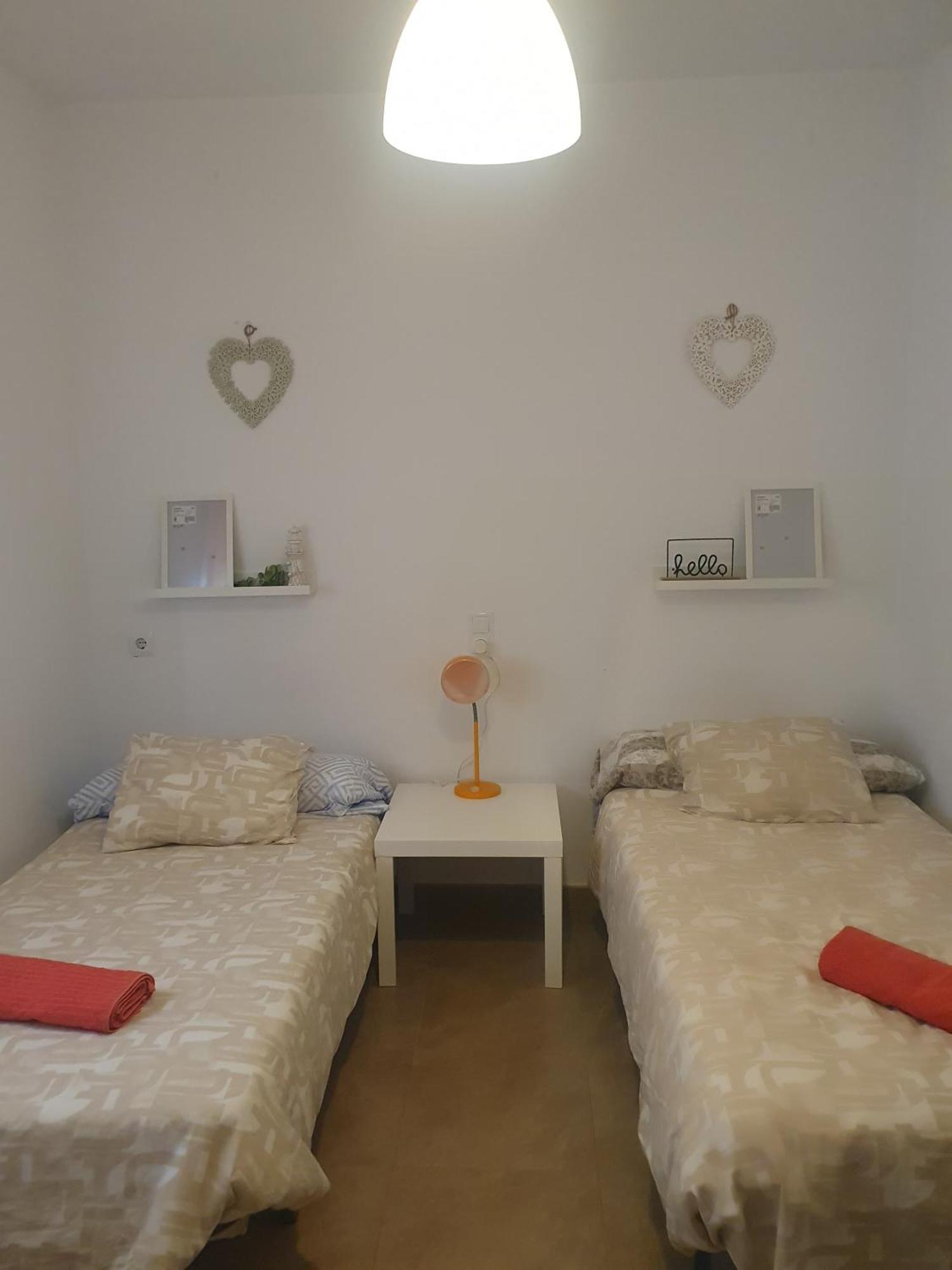 Apartamento Piso Centrico Con Garaje En Hellín Exterior foto