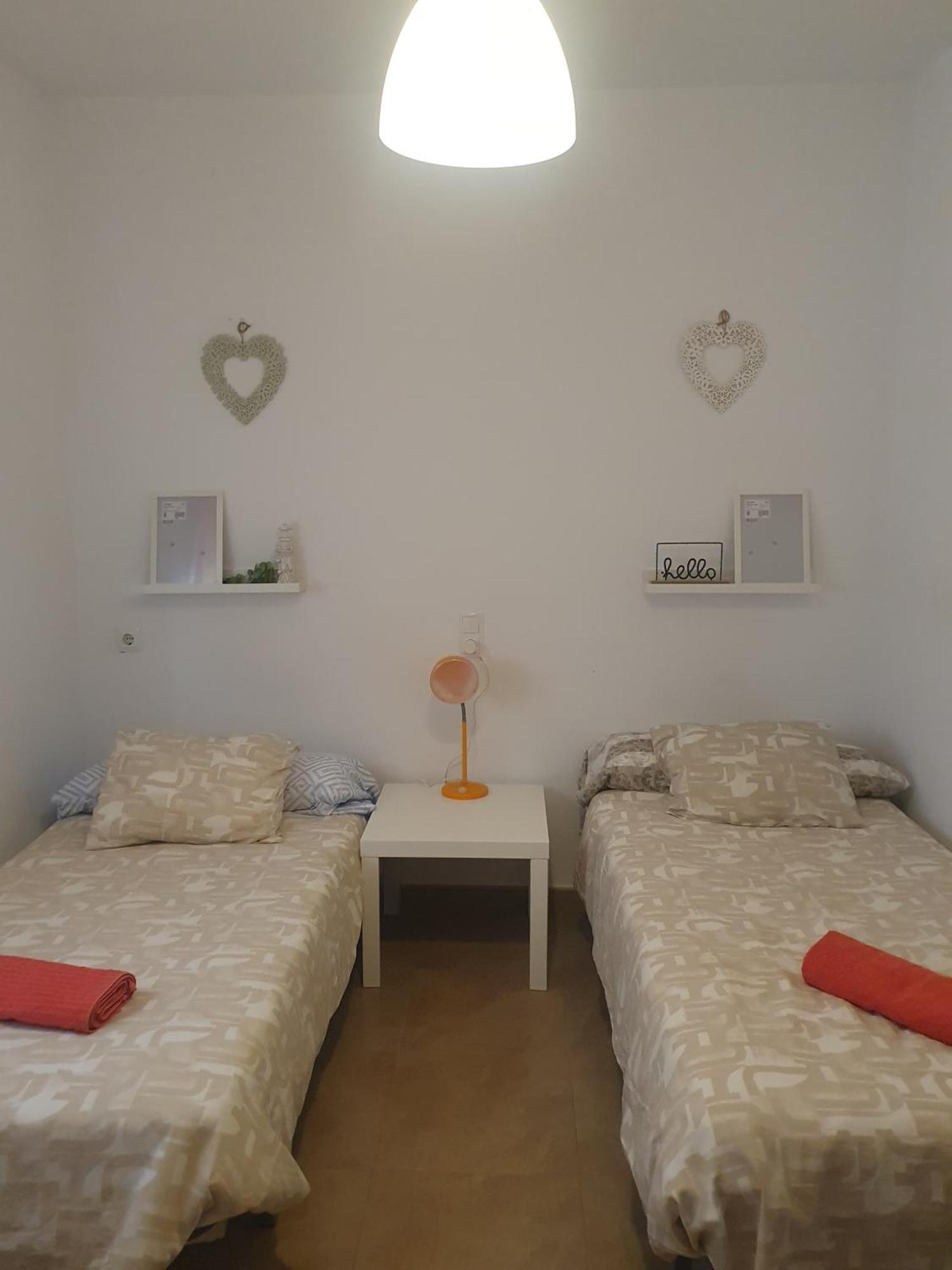 Apartamento Piso Centrico Con Garaje En Hellín Exterior foto